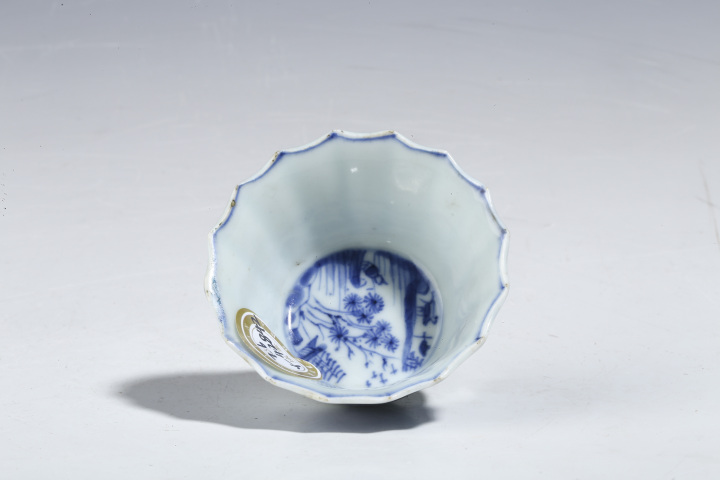 古玩陶瓷清康熙·青花山水人物紋花口杯碟拍賣，當前價格2000元