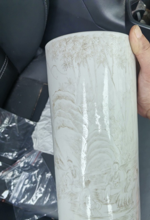 古玩陶瓷清晚期刻瓷竹林七賢人物帽筒拍賣，當前價格3280元