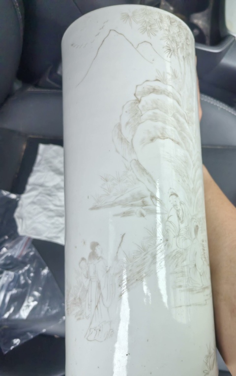 古玩陶瓷清晚期刻瓷竹林七賢人物帽筒拍賣，當前價格3280元