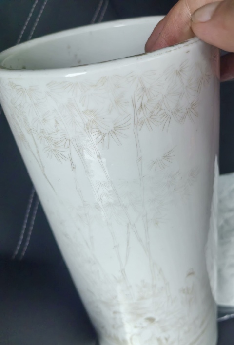 古玩陶瓷清晚期刻瓷竹林七賢人物帽筒拍賣，當前價格3280元