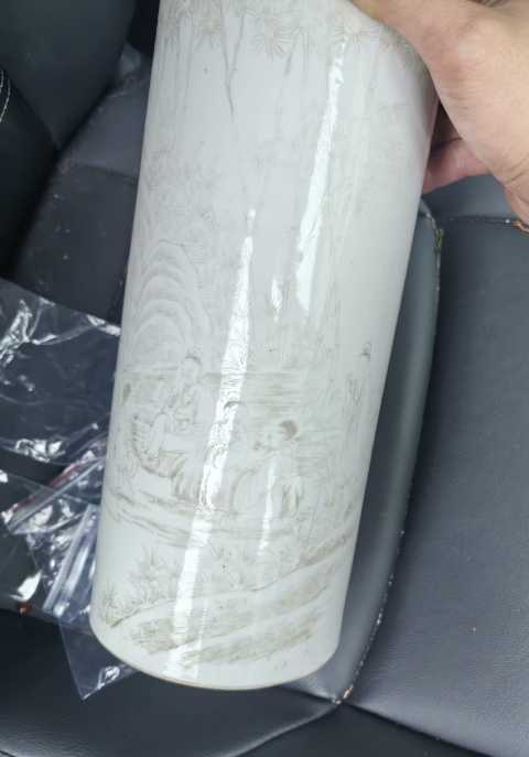 古玩陶瓷清晚期刻瓷竹林七賢人物帽筒拍賣，當前價格3280元