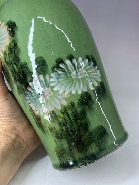 古玩陶瓷民國·綠釉加彩花卉紋瓶拍賣，當前價格958元