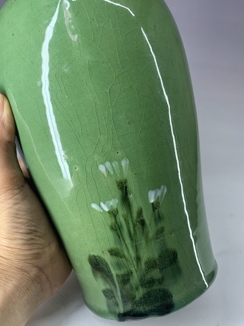 古玩陶瓷民國·綠釉加彩花卉紋瓶拍賣，當前價格958元