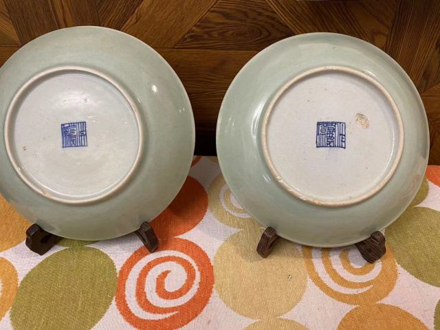 古玩陶瓷大清嘉慶年制款豆青釉大盤一對拍賣，當(dāng)前價格428元