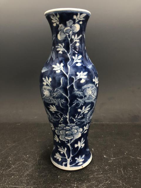 古玩陶瓷青花龍穿花賞瓶拍賣，當前價格2980元