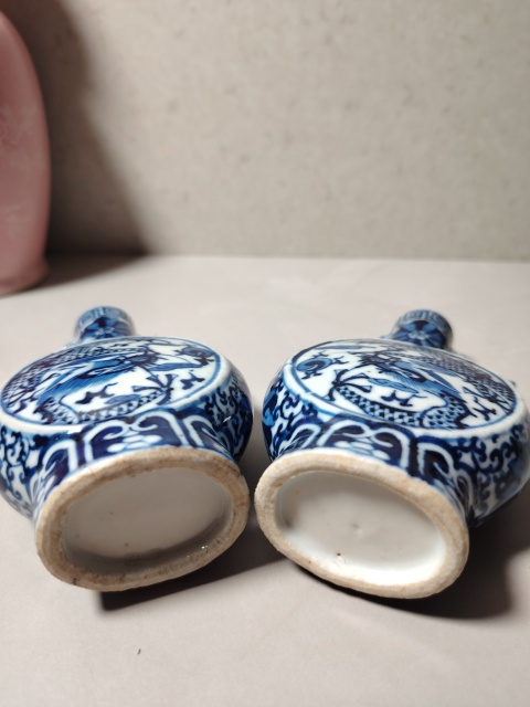 古玩陶瓷清晚期青花龍紋抱月瓶拍賣,當前價格5899元