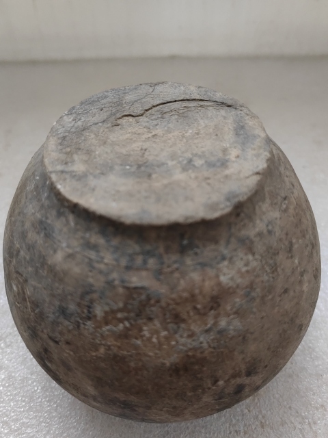 古玩陶瓷灰陶彩繪漢罐拍賣,當前價格750元