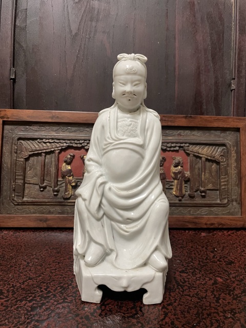 古玩陶瓷德化白瓷關公造像拍賣，當前價格2000元