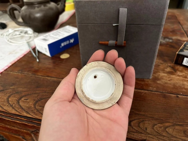 古玩陶瓷墨彩花卉紋茶壺拍賣,當(dāng)前價格999元