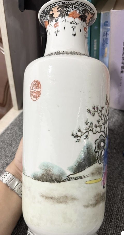 古玩陶瓷粉彩人物故事紋燈籠瓶拍賣，當前價格3131元