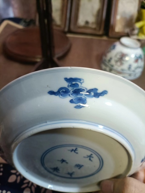 古玩陶瓷大明成化年制款青花鳳紋盤拍賣，當前價格8888元