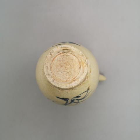 古玩陶瓷明末清初?花卉紋青花執壺拍賣，當前價格2600元