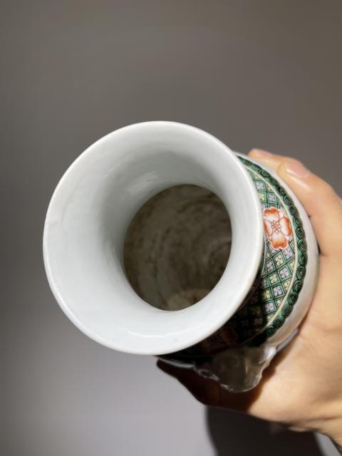 古玩陶瓷清代五彩花鳥紋雙鋪首花瓶拍賣，當前價格8888元