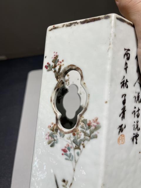 古玩陶瓷清代淺絳彩人物六方帽筒拍賣，當前價格18888元