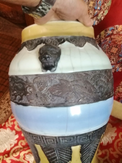 古玩陶瓷哥釉***獅耳蓋罐拍賣，當(dāng)前價格5000元