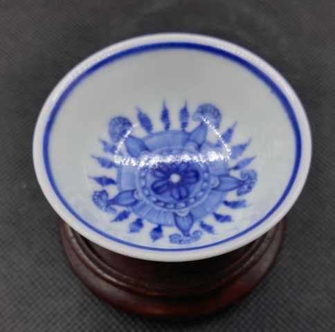 古玩陶瓷青花花卉紋茶碗拍賣,當前價格498元