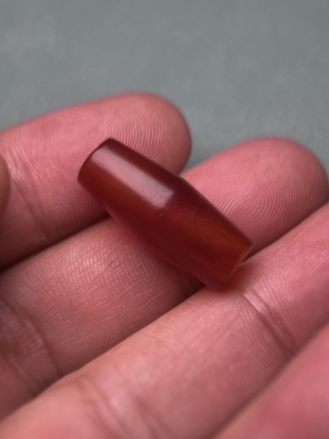 古玩玉器戰國酒紅瑪瑙竹節管2拍賣，當前價格8800元