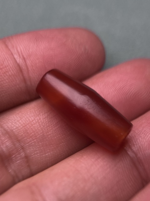 古玩玉器戰國酒紅瑪瑙竹節管2拍賣，當前價格8800元