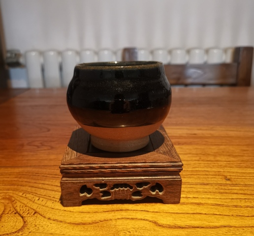 古玩陶瓷元代?定窯系黑釉茶入拍賣，當(dāng)前價格3999元