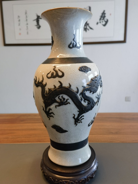 古玩陶瓷38厘米五爪龍趕珠紋觀音瓶拍賣,當前價格2800元