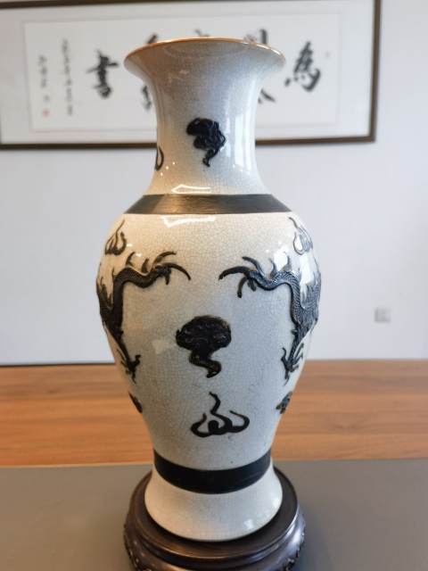 古玩陶瓷38厘米五爪龍趕珠紋觀音瓶拍賣,當前價格2800元