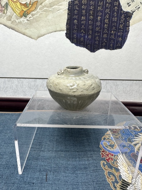 古玩陶瓷精品:元代暗刻雙系水盂拍賣，當前價格1999元