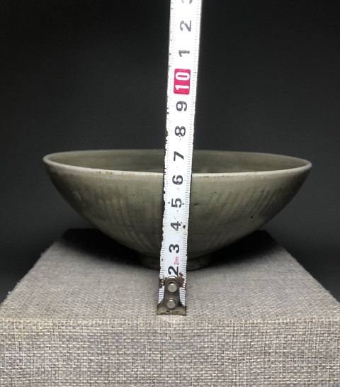 古玩陶瓷宋代同安窯青瓷刻花斗笠碗拍賣(mài),當(dāng)前價(jià)格2380元