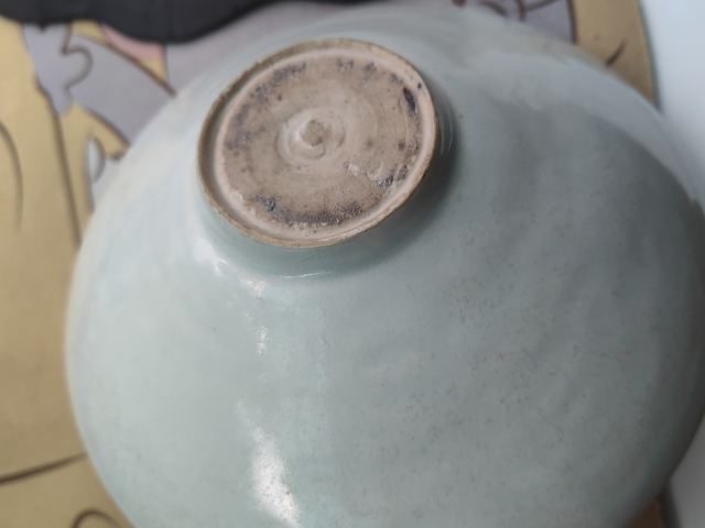 古玩陶瓷湖田影青系鳳穿牡丹斗笠大碗拍賣，當前價格32000元
