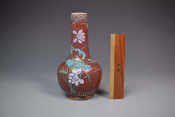 古玩陶瓷清晚期郎紅釉加彩花卉紋天球瓶拍賣，當前價格2600元