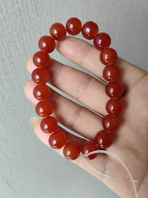 古玩玉器紅瑪瑙珠串拍賣,當(dāng)前價(jià)格260元