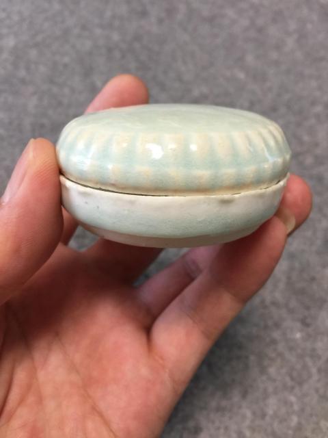 古玩陶瓷湖田窯影青印花粉盒拍賣，當前價格6800元
