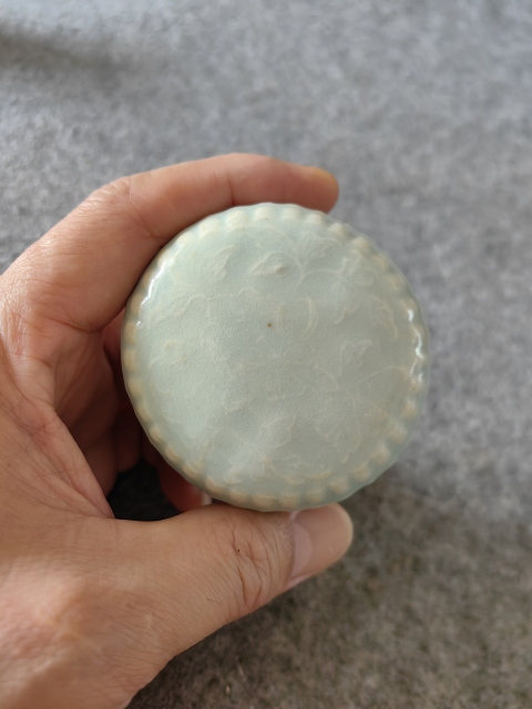 古玩陶瓷湖田窯影青印花粉盒拍賣，當前價格6800元