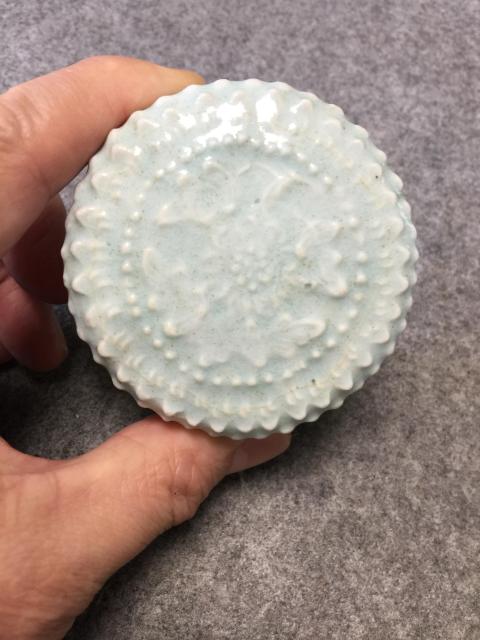 古玩陶瓷湖田窯影青印花粉盒拍賣,當前價格6700元