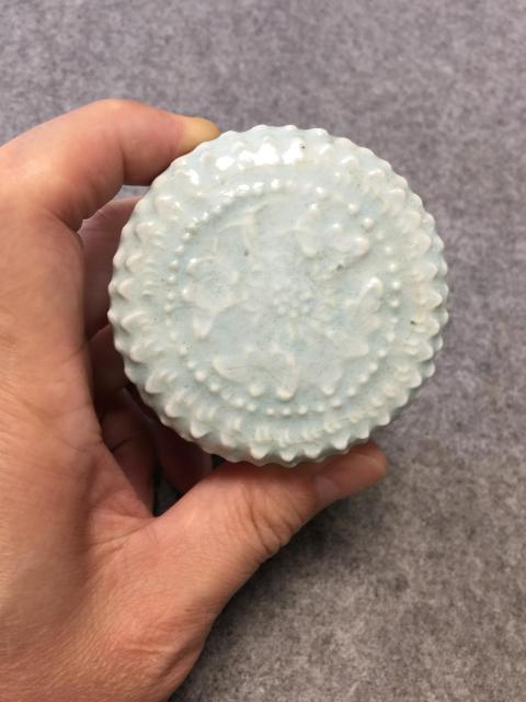 古玩陶瓷湖田窯影青印花粉盒拍賣,當前價格6700元