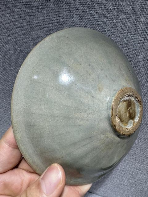 古玩陶瓷耀州窯印模團菊紋碗拍賣，當前價格9800元