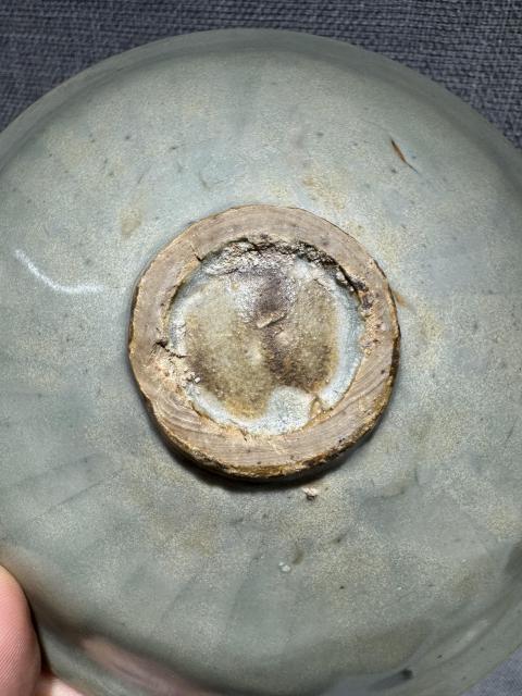 古玩陶瓷耀州窯印模團菊紋碗拍賣，當前價格9800元