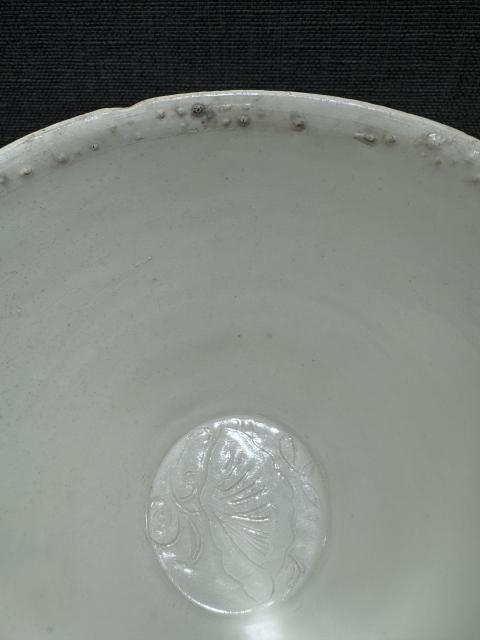 古玩陶瓷定窯荷花碗,口爆釉拍賣,當前價格9800元