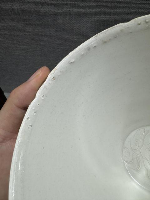 古玩陶瓷定窯荷花碗,口爆釉拍賣,當前價格9800元