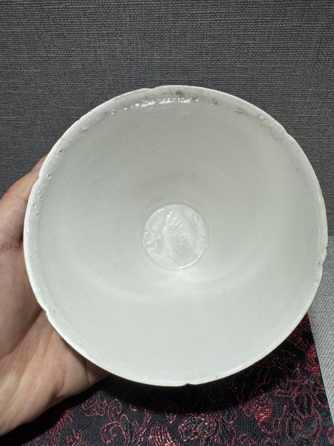 古玩陶瓷定窯荷花碗,口爆釉拍賣,當前價格9800元