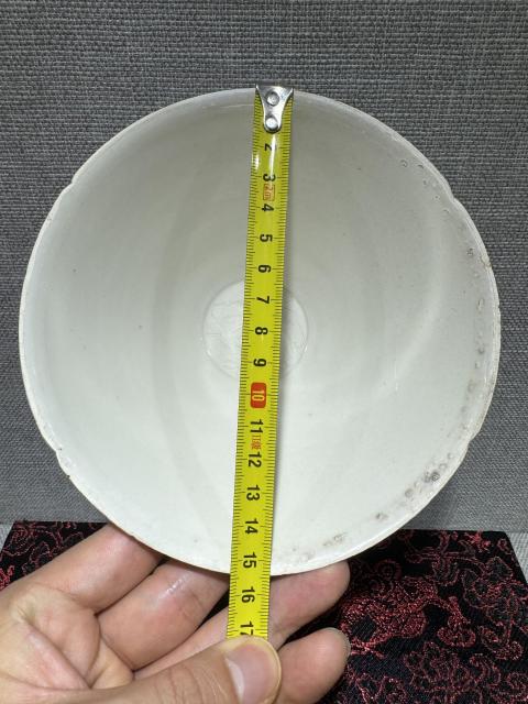 古玩陶瓷定窯荷花碗,口爆釉拍賣,當前價格9800元