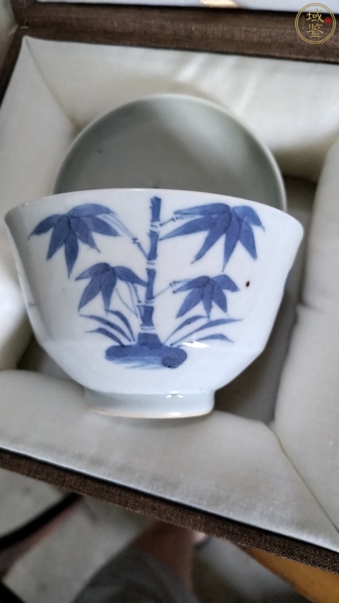 古玩陶瓷大清嘉慶年制款青花蓋碗拍賣,當前價格2200元