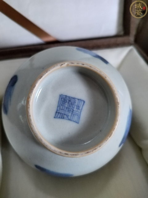 古玩陶瓷大清嘉慶年制款青花蓋碗拍賣,當前價格2200元