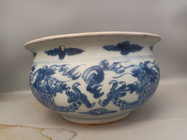 清康煕青花竜紋香炉 茶道具 香道具 装飾品 現代工芸品 置物 域鉴古玩】清康熙青花龙纹罗汉香炉拍卖价格/图片/值多少钱