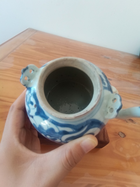 古玩陶瓷清中期.青花海水龍紋茶壺2900拍賣，當前價格2900元