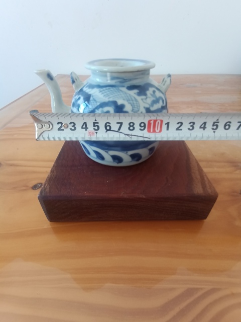 古玩陶瓷清中期.青花海水龍紋茶壺2900拍賣，當前價格2900元