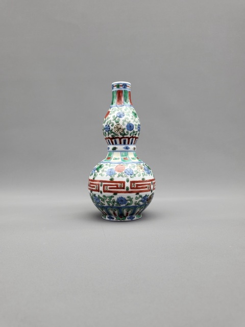 古玩陶瓷青花五彩花卉紋葫蘆瓶拍賣，當前價格8500元