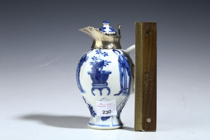 古玩陶瓷清康熙·青花仕女賞花紋壺拍賣，當前價格9888元