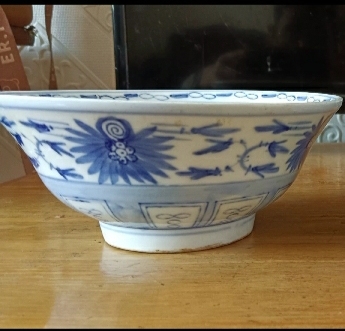 古玩陶瓷青花纏枝花紋碗拍賣,當前價格658元