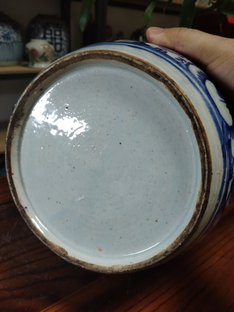 古玩陶瓷清晚期青花三喜纏枝蓮大罐拍賣,當前價格550元