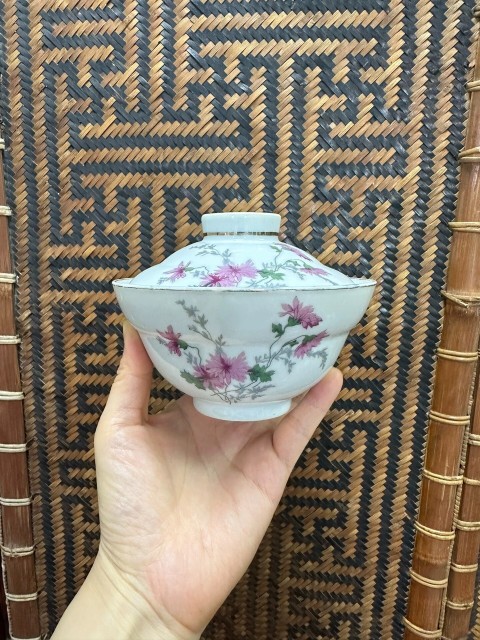 古玩陶瓷民國 花卉紋大蓋碗拍賣,當前價格800元